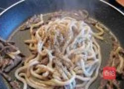 牛肉香菜炒乌冬的做法图解8