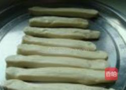 蒜薹拌面的做法图解3