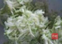 西葫芦鸡蛋虾皮蒸饺的做法图解5