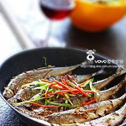 香煎秋刀鱼的做法[图]