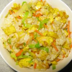 蔬菜什锦炒饭的做法[图]