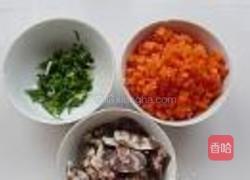香肠胡萝卜蛋炒饭的做法图解2