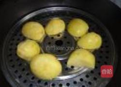 香椿土豆泥的做法图解3