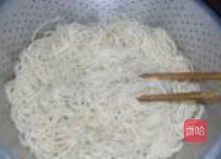 香菇冬笋肉丝炒面的做法图解12