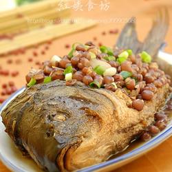 红小豆焖鲤鱼的做法[图]