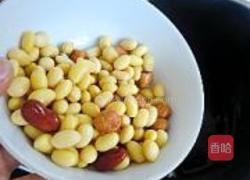 黑芝麻花生豆浆的做法图解4