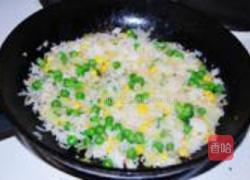 米饭鸡蛋煎饼的做法图解8