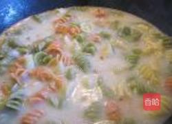 龙利鱼烩螺旋意粉的做法图解7