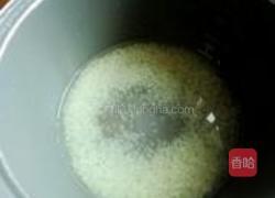 韩式石锅拌饭的做法图解1