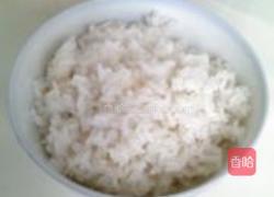 至尊黄金蛋炒饭的做法图解2