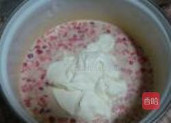 草莓果肉冰淇淋的做法图解7