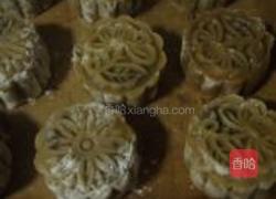 广式豆沙麻薯月饼的做法图解27