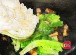 扣肉炒河粉的做法图解6