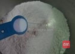 手擀面的做法图解1