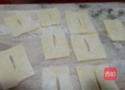 糖粉麻花的做法图解3