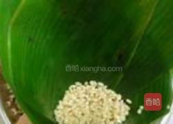 蛋黄大肉粽的做法图解6