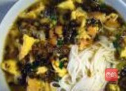 自制酸菜米线的做法图解10