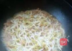 豆芽肉丝焖饼的做法图解10
