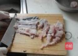 鲅鱼锅贴的做法图解2
