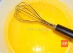 鲜奶小纸杯蛋糕的做法图解2