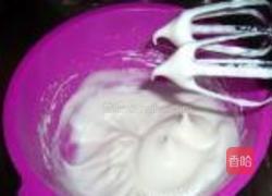 鲜奶小纸杯蛋糕的做法图解5