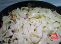 洋葱炒宽面的做法图解13
