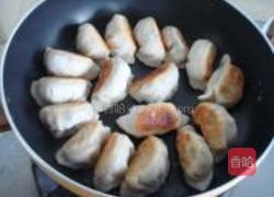 番茄鸡蛋薄荷煎饺的做法图解12