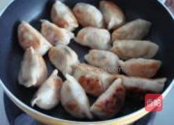 番茄鸡蛋薄荷煎饺的做法图解15