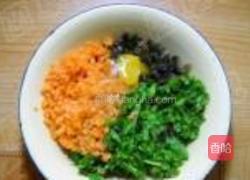 荠菜胡萝卜饼的做法图解3
