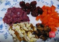 牛肉板栗养生粥的做法图解2