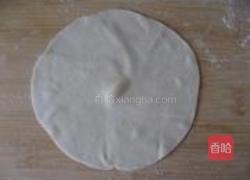 香煎韭菜盒的做法图解10