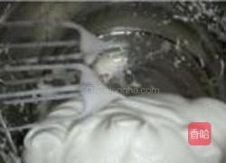 金玫瑰海绵蛋糕的做法图解3