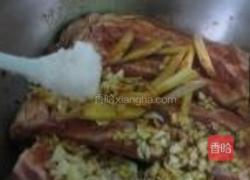 蜜汁烤排骨的做法图解4