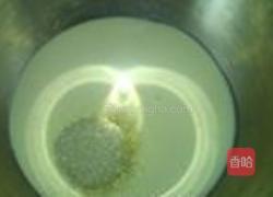 蓝莓酸奶冰激凌的做法图解2