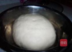 猪肉胡萝卜水饺的做法图解1