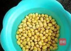 草莓香蕉豆浆的做法图解1