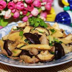 肉片炒双菇的做法[图]