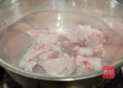 排骨粥的做法图解2