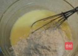 抹茶戚风蛋糕的做法图解3