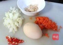 虾皮鸡蛋炒面的做法图解2