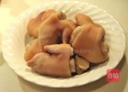 香辣猪蹄火锅的做法图解3