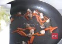 口蘑卷心菜肉炒饭的做法图解4