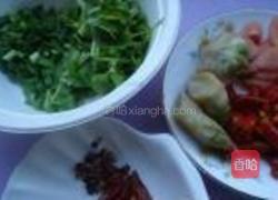 川味肥肠面的做法图解2