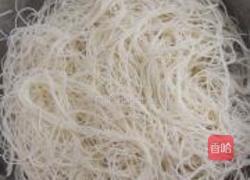 炒米线的做法图解2