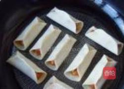 辣白菜锅贴的做法图解8