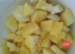 蛋包馒头炒饭的做法图解1