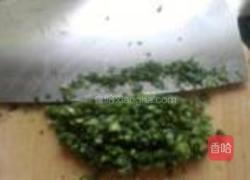 猪肝青菜蛋黄糊的做法图解2