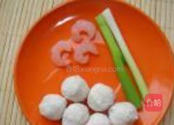 鱼丸海鲜面的做法图解1