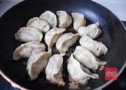 韭菜粉丝煎饺的做法图解13