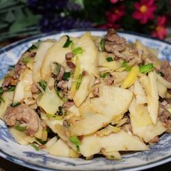 肉片炒春笋的做法[图]